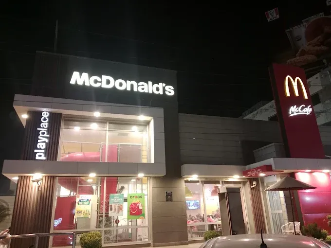 Mcdonald's - Latifabad
