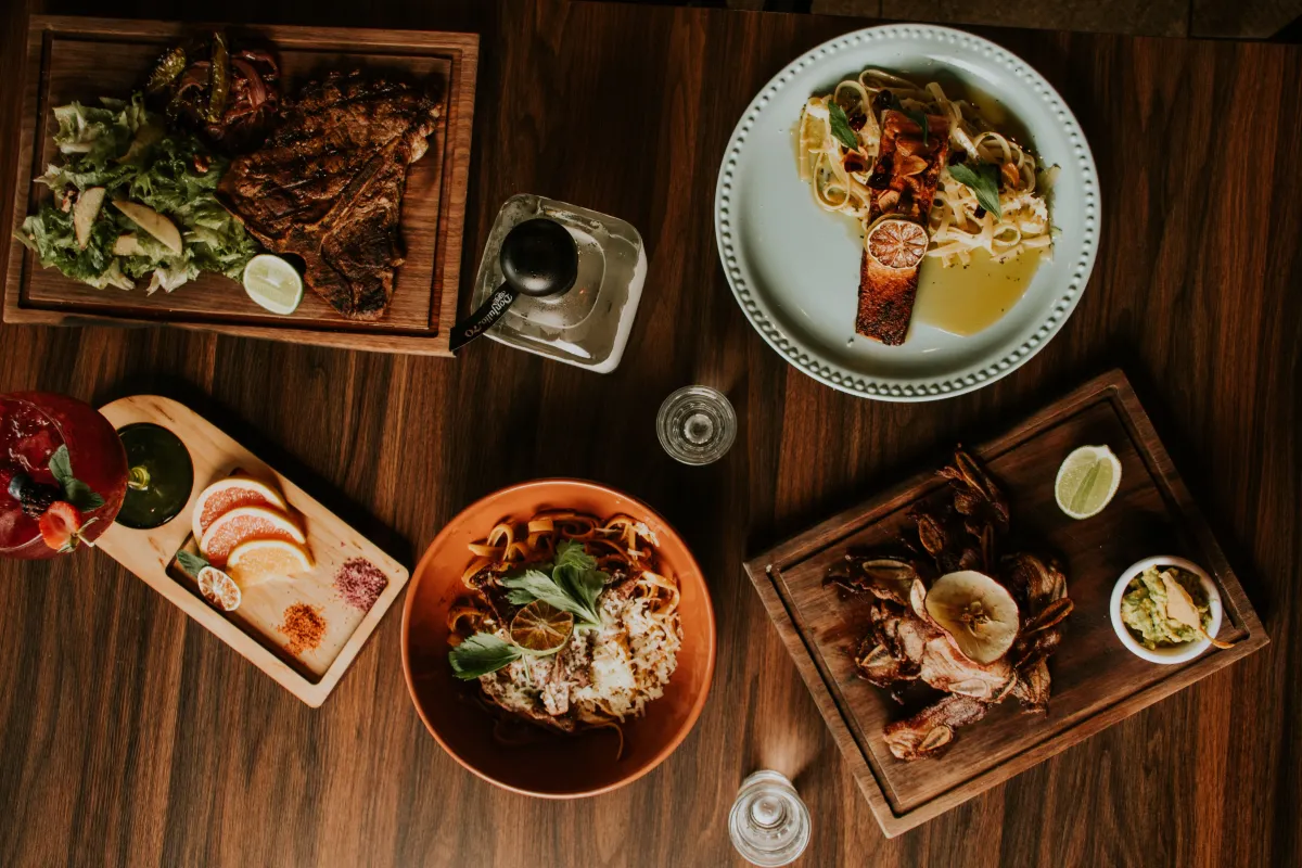 Baithak Inn Restaurant and Cafe